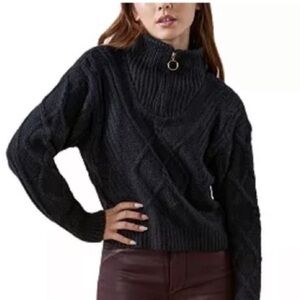 BCBG BCBGeneration Knit 1/2 Zip Sweater Top Black Cable Knit Size small crop